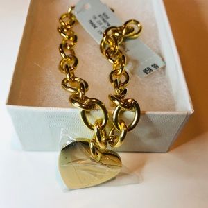 18k Charm Heart Bracelet